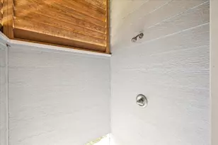 4015 War Chest Ct, Galveston, TX 77554 - Photo 36