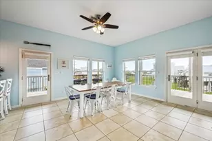 4015 War Chest Ct, Galveston, TX 77554 - Photo 10