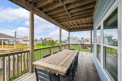 4015 Warchest Court, Galveston, TX 77554 - Photo 8
