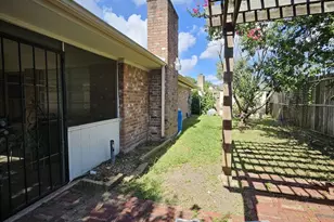 9415 Spellman Rd, Houston, TX 77031 - Photo 26
