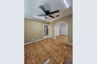 9415 Spellman Road, Houston, TX 77031 - Photo 10