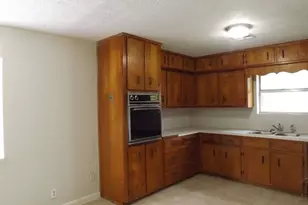 501 S Holmes St, La Porte, TX 77571 - Photo 12