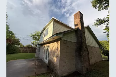501 S Holmes Street, La Porte, TX 77571 - Photo 16