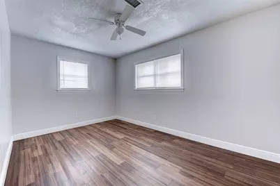 1209 Cabell St, Houston, TX 77022 - Photo 14