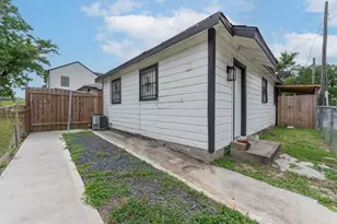 1209 Cabell St, Houston, TX 77022 - Photo 6