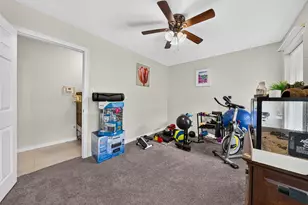 6039 Willow Glen Dr, Houston, TX 77033 - Photo 18