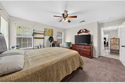 6039 Willow Glen Drive, Houston, TX 77033 - Photo 20