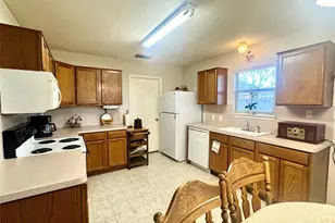 314 Rouen Dr, Port Lavaca, TX 77979 - Photo 6