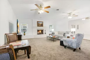 3224 Patricia Ln, Pearland, TX 77581 - Photo 4