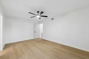 2807 Triway Ln, Houston, TX 77043 - Photo 18
