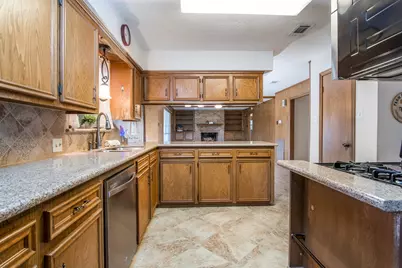 1830 Baker Drive, Tomball, TX 77375 - Photo 4