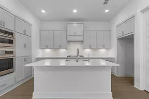32147 Sky Branch Dr, Fulshear, TX 77441 - Photo 2