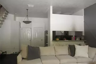 8888 Benning Dr, Houston, TX 77031 - Photo 6