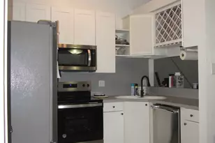 8888 Benning Dr, Houston, TX 77031 - Photo 6