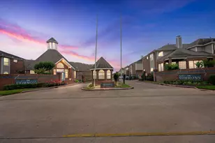 8888 Benning Dr, Houston, TX 77031 - Photo 2