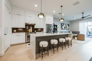 602 W Clay St, Houston, TX 77019 - Photo 10