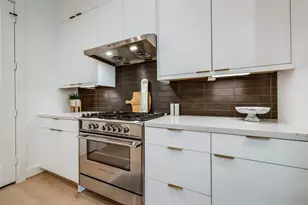 602 W Clay St, Houston, TX 77019 - Photo 16