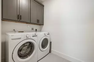 602 W Clay St, Houston, TX 77019 - Photo 34