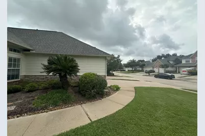 7203 Welshwood Lane, Sugar Land, TX 77479 - Photo 4