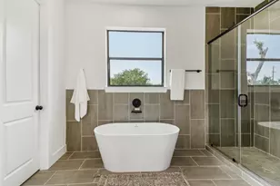 313 Tennessee St, Houston, TX 77029 - Photo 14