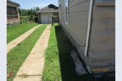 7410 Dallas Street, Houston, TX 77011 - Photo 12