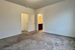 12019 Quartersawn Ln, Pinehurst, TX 77362 - Photo 12