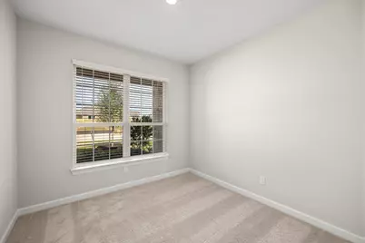 6015 Diamond Leaf Court, Conroe, TX 77304 - Photo 10