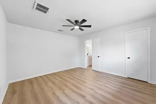 719 Cherry Valley Dr, Houston, TX 77336 - Photo 14
