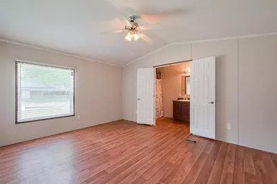 506 South Oakhurst Drive, Livingston, TX 77351 - Photo 22