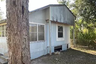 3702 Park St, Damon, TX 77430 - Photo 14
