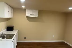 819 E Guadalupe St, La Grange, TX 78945 - Photo 4