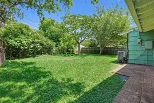 126 Bonita Ave, Galveston, TX 77550 - Photo 28
