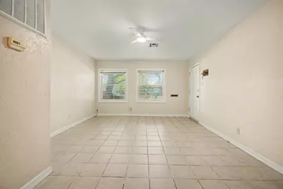 126 Bonita Avenue, Galveston, TX 77550 - Photo 10