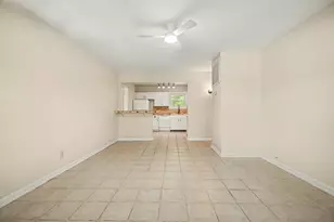 126 Bonita Ave, Galveston, TX 77550 - Photo 12