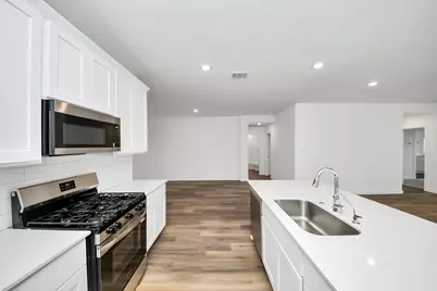 9035 Rose Water Trail, Iowa Colony, TX 77583 - Photo 18