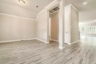 9615 Spring Ct, Iowa Colony, TX 77583 - Photo 8