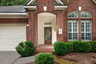 203 S Brooksedge Cir, The Woodlands, TX 77382 - Photo 2