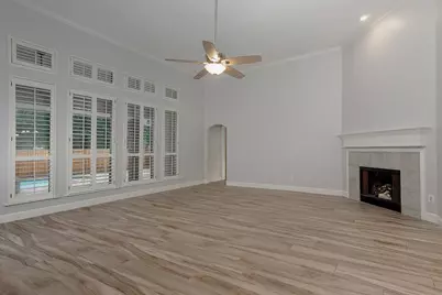 203 S Brooksedge Circle, The Woodlands, TX 77382 - Photo 6