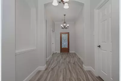 203 S Brooksedge Circle, The Woodlands, TX 77382 - Photo 4