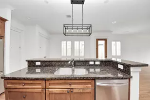 1434 Dorothy St, Houston, TX 77008 - Photo 14