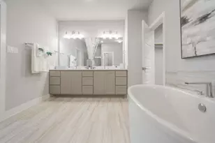 1414 W 34th 1/2 St, Houston, TX 77018 - Photo 18