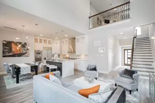 1414 W 34th 1/2 St, Houston, TX 77018 - Photo 6