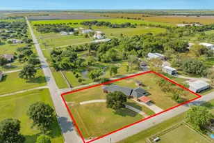 2922 County Rd 209, Danbury, TX 77534 - Photo 32