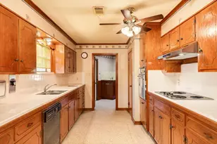 2922 County Rd 209, Danbury, TX 77534 - Photo 22