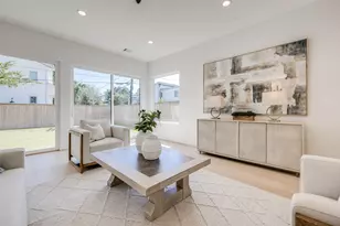 902 E 25th St, Houston, TX 77009 - Photo 14
