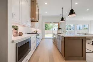 902 E 25th St, Houston, TX 77009 - Photo 22
