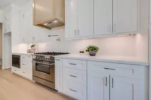 902 E 25th St, Houston, TX 77009 - Photo 20