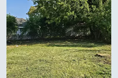 2107 Jones Road, Baytown, TX 77521 - Photo 10