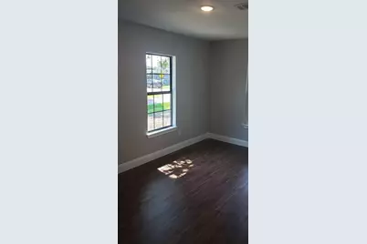 2107 Jones Road, Baytown, TX 77521 - Photo 4