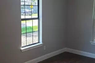 2107 Jones Rd, Baytown, TX 77521 - Photo 4